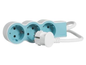 Разклонител Legrand, 3x2P+E,1.5m кабел, бял/светлосин